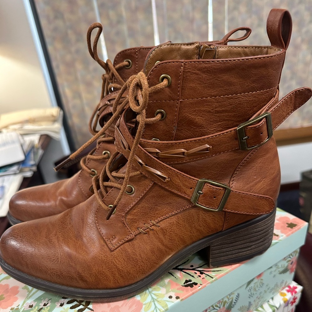 Pierre Dumas Faux Leather Ankle Boots